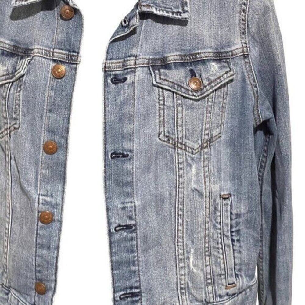 H&M Women’s Blue Distressed Denim Jacket Size 10 Button Front Classic Jean Coat - Picture 7 of 11